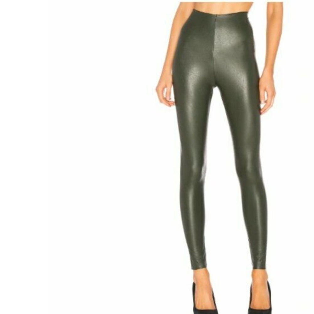 Commando faux leather leggings in green forest green texture size small